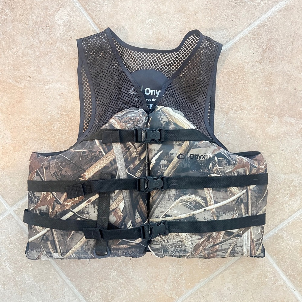 Onyx Life Vest PFD Adult 2XL Camo Realtree Max-5 Mesh Fishing Hunting 3038 XXL